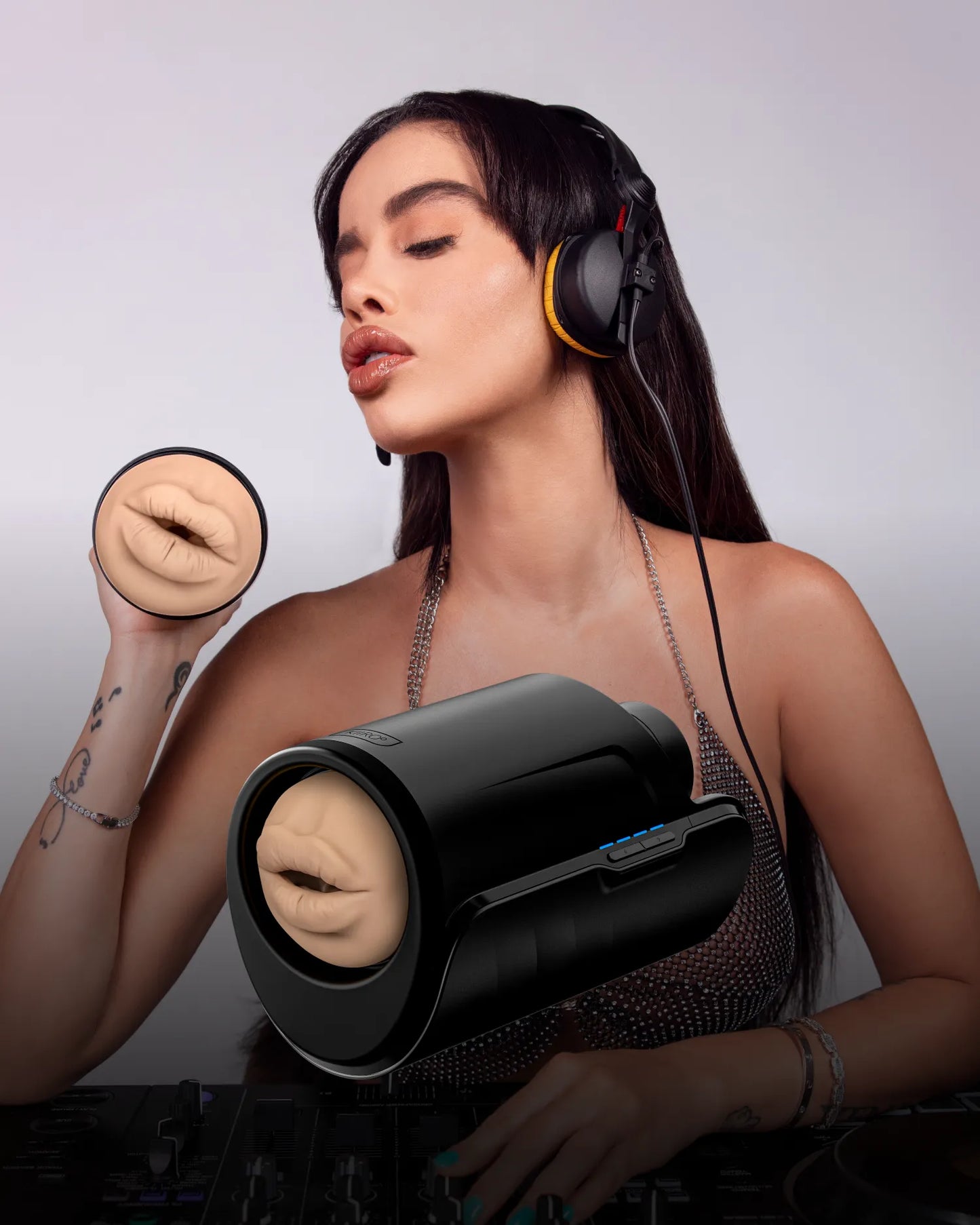 Victoria June Mouth - Stroker